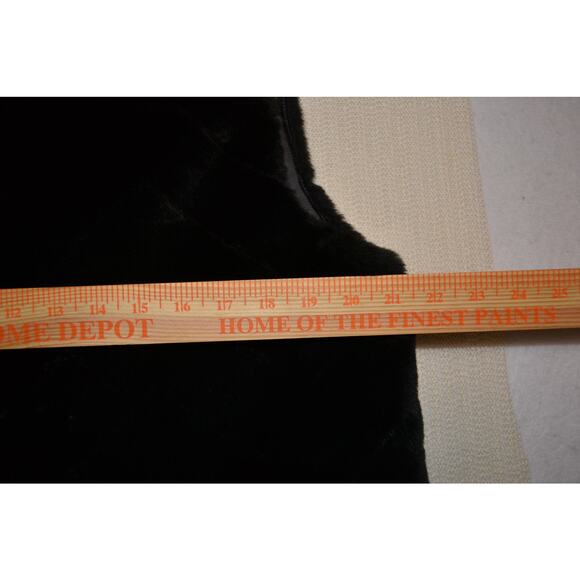 Preston & York Women’s Black Faux Fur Zip Vest Size L Soft Plush Winter Layer - Picture 7 of 8